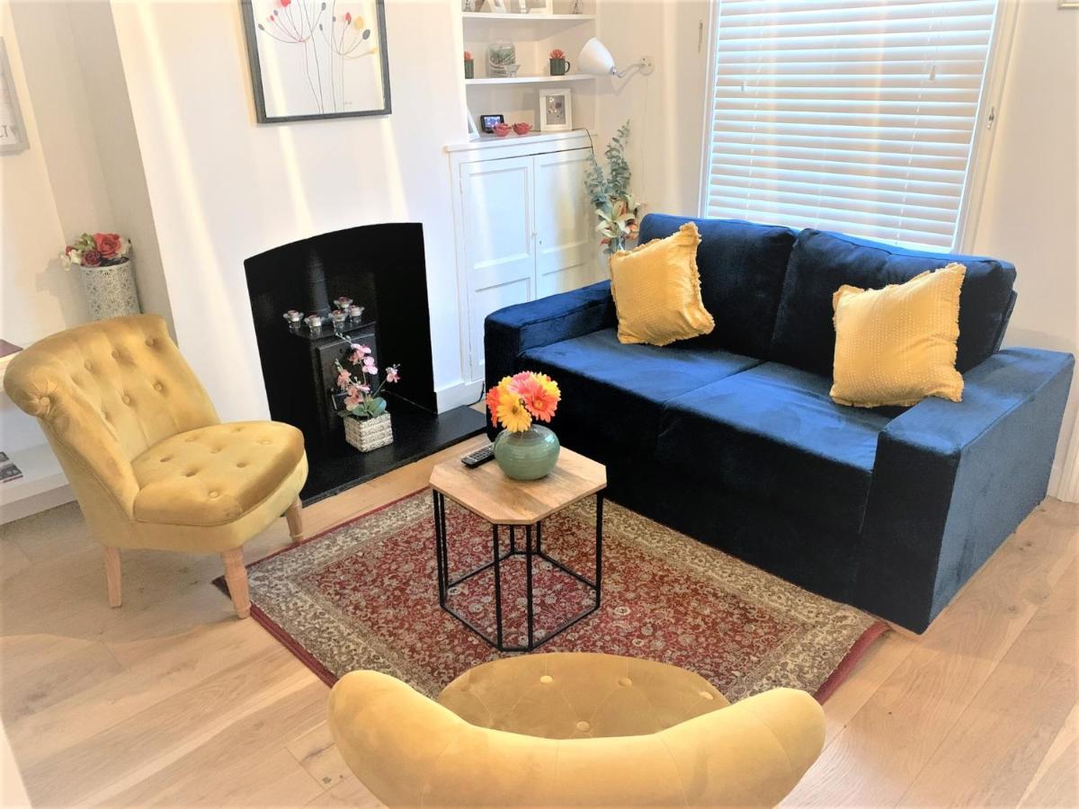 Riverside Channel5 "Holidays Homes In The Sun" Featured Central Canterbury Cottage With Free Parking Buitenkant foto