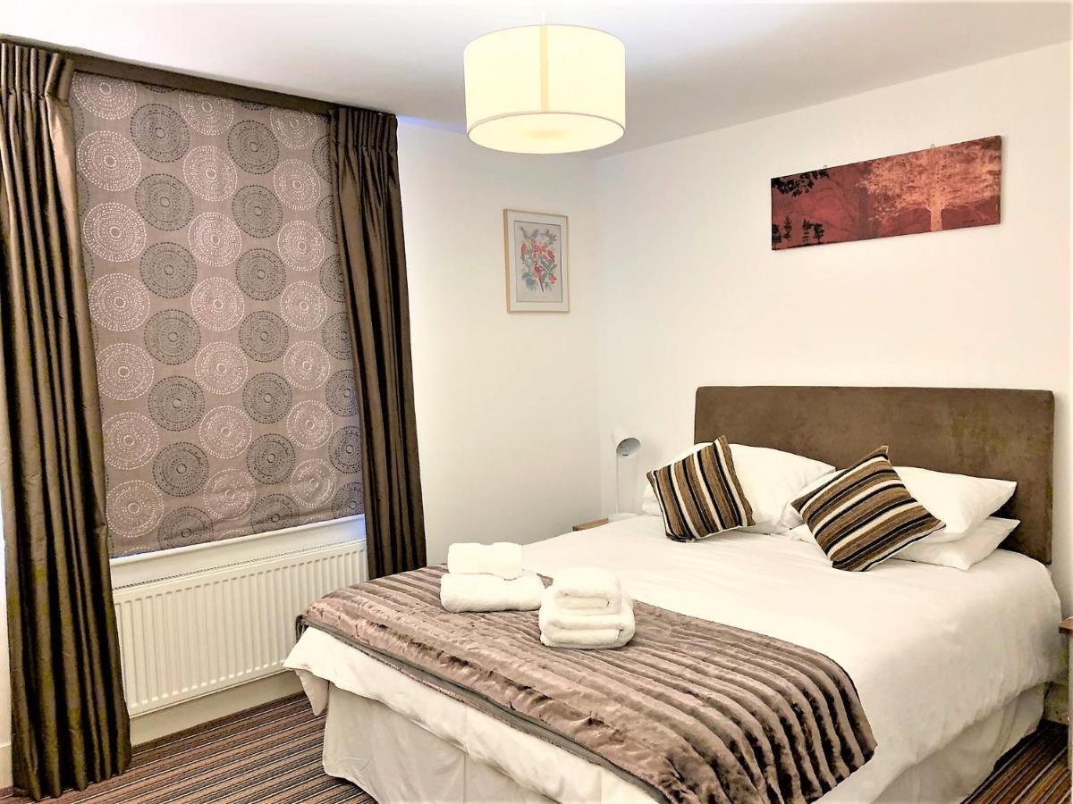 Riverside Channel5 "Holidays Homes In The Sun" Featured Central Canterbury Cottage With Free Parking Buitenkant foto