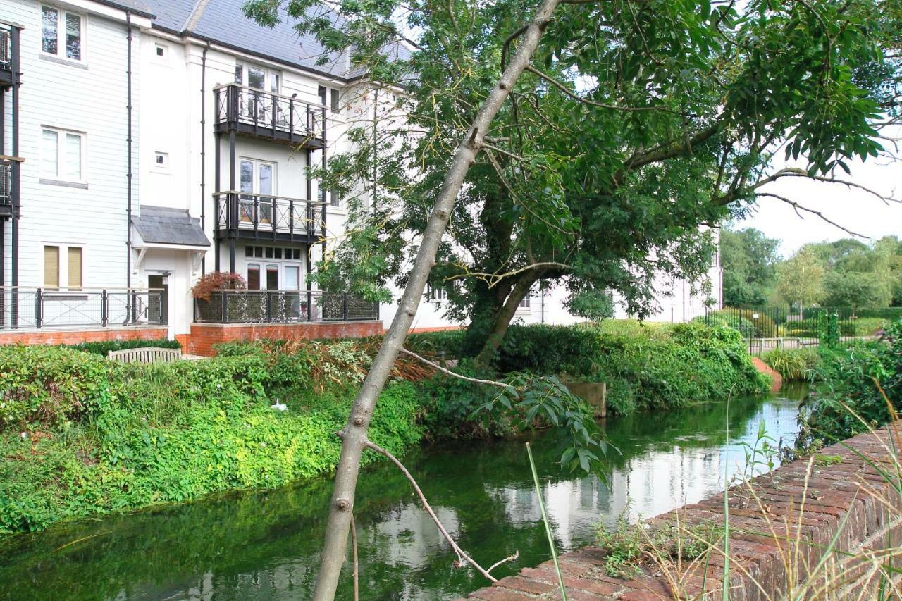Riverside Channel5 "Holidays Homes In The Sun" Featured Central Canterbury Cottage With Free Parking Buitenkant foto