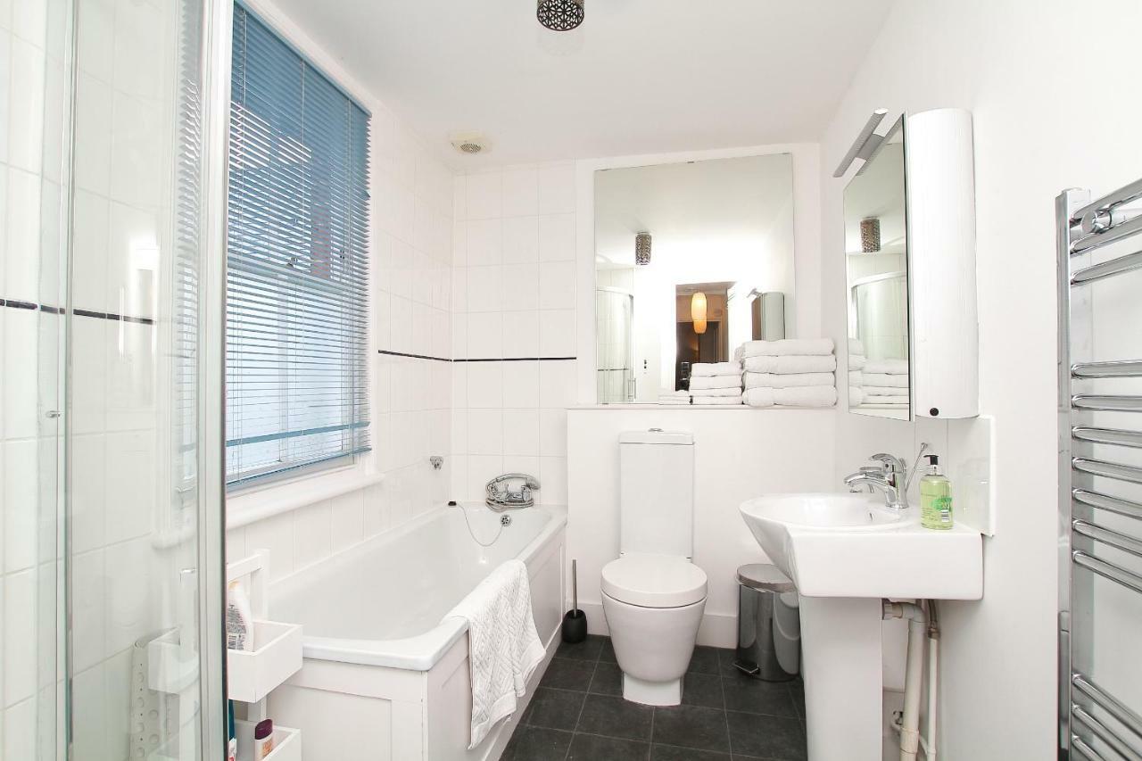 Riverside Channel5 "Holidays Homes In The Sun" Featured Central Canterbury Cottage With Free Parking Buitenkant foto